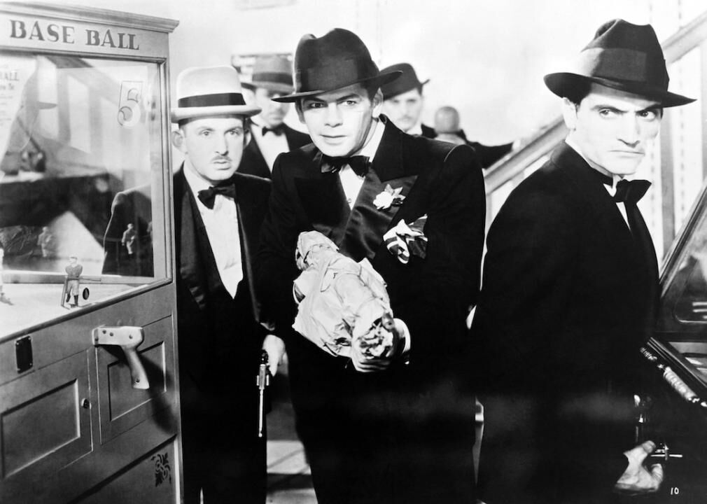 #25. Scarface (1932)